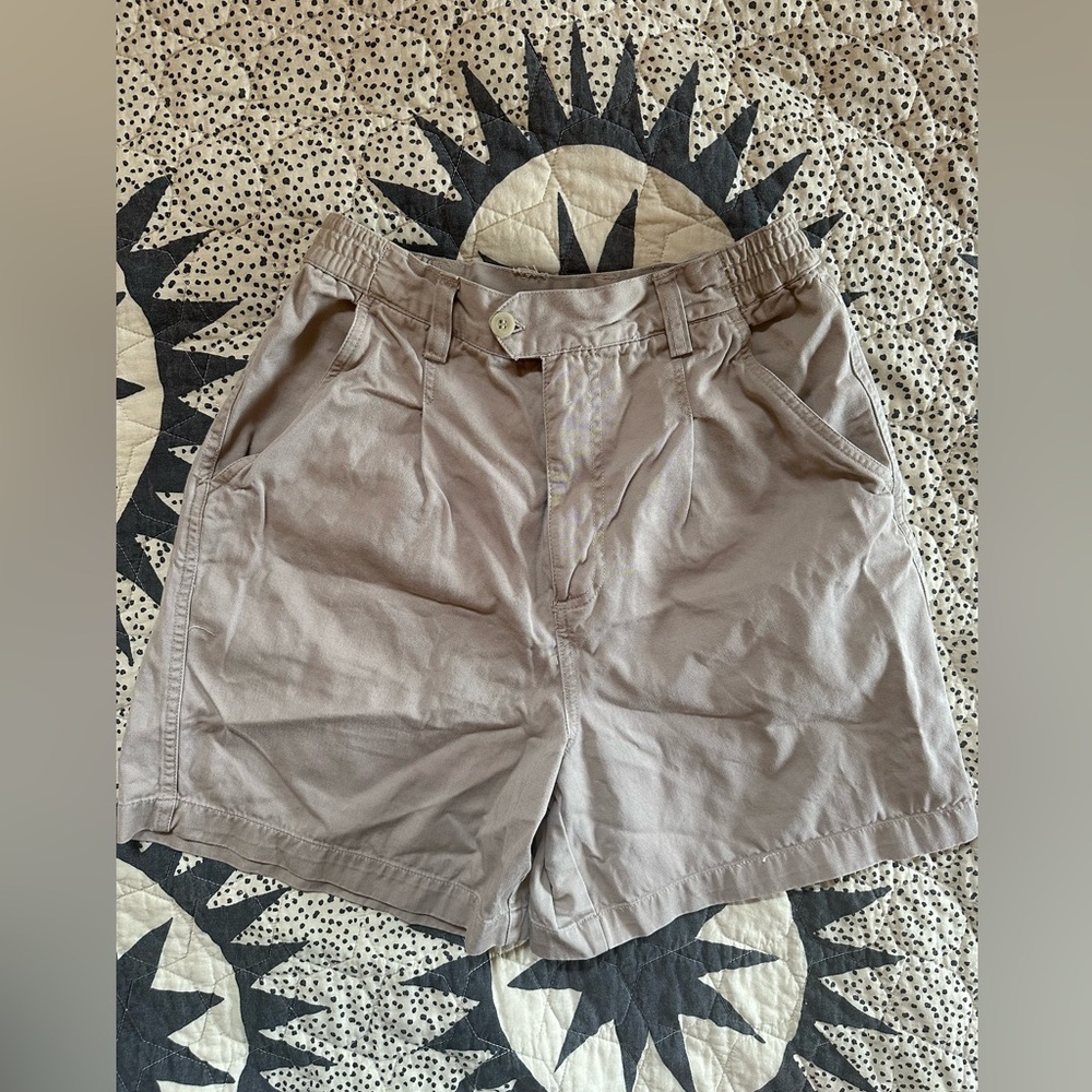 Basic Editions Vintage Khaki High Waisted Shorts